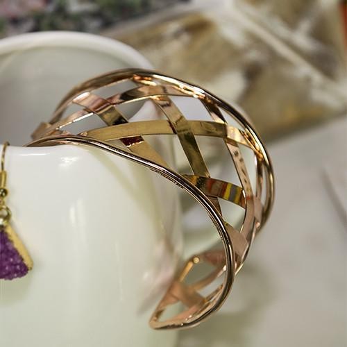 Cuffed Bracelet Gold