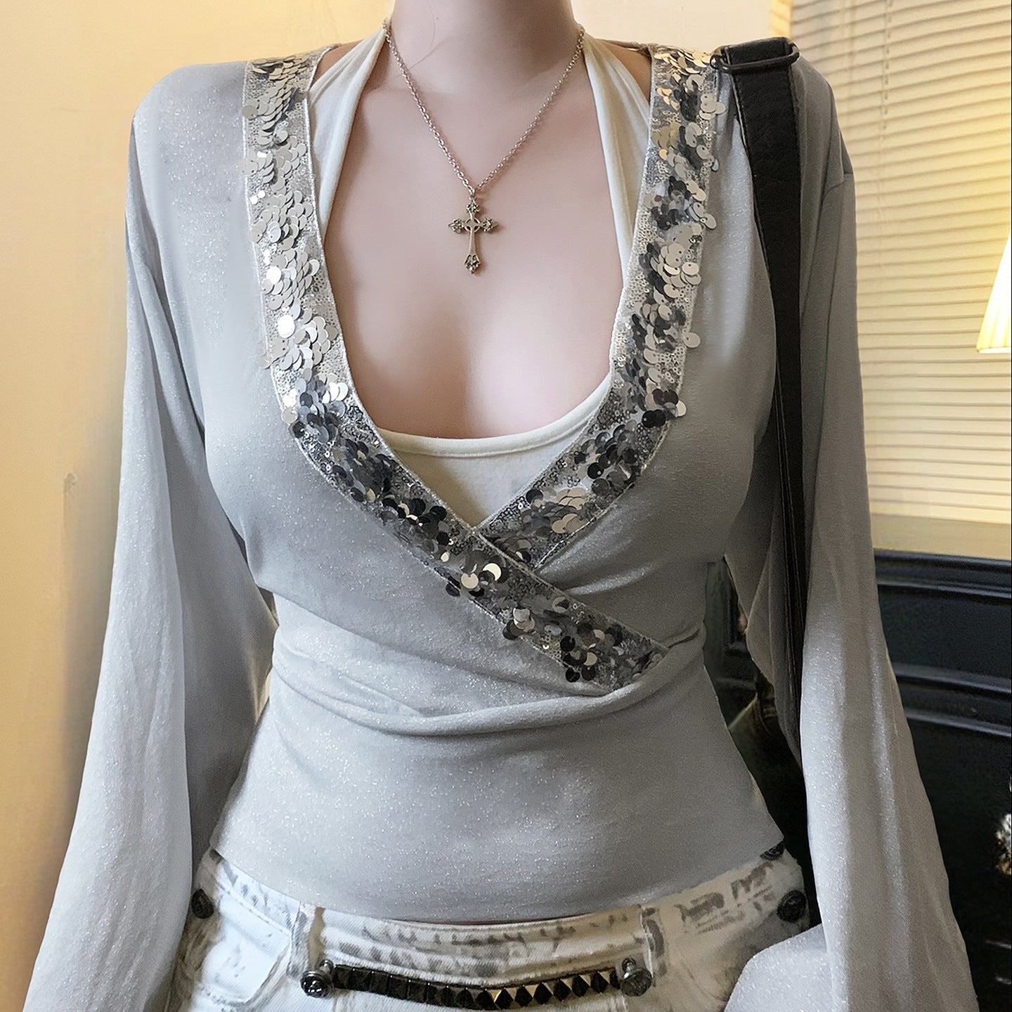 Sexy Street Deep V Plunge Long Sleeve T shirt Women Sequined Bare Back Lace up Fashionable Top