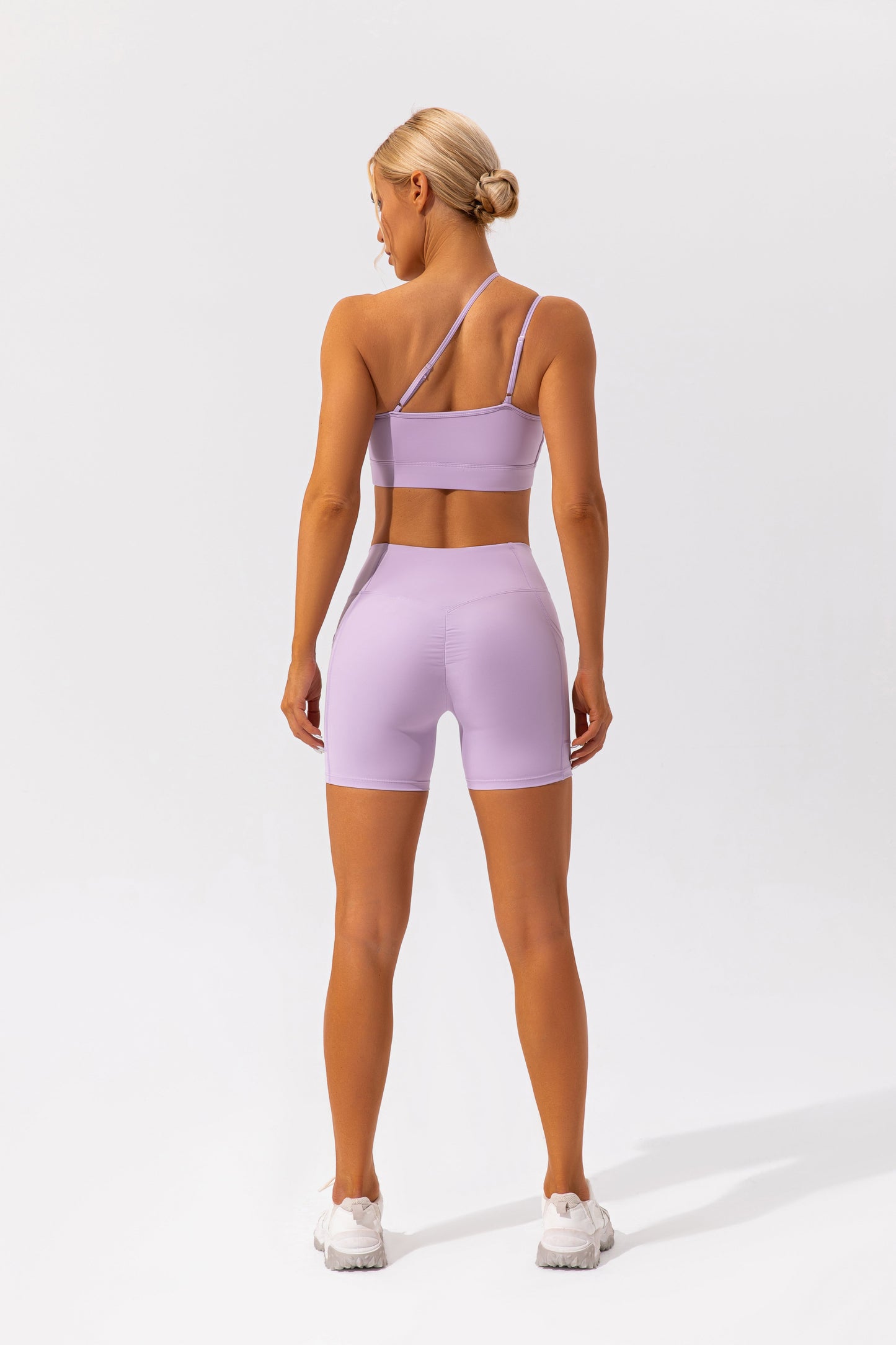 Nude Feel Yoga Clothes Women Hip Lift Quick Drying Breathable Tight Running Exercise Shorts Fitness Suit