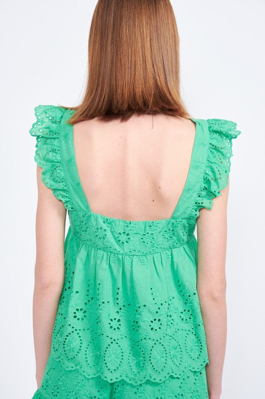 RUFFLE SLEEVE HEM EYELET TOP