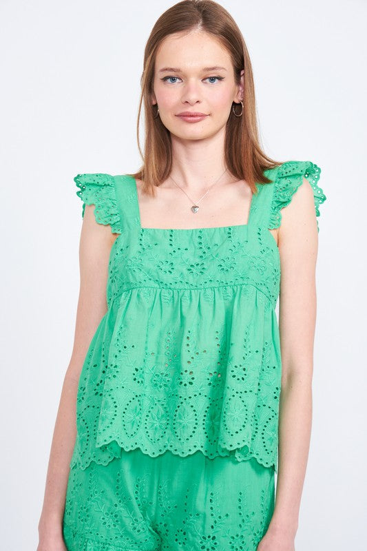 RUFFLE SLEEVE HEM EYELET TOP