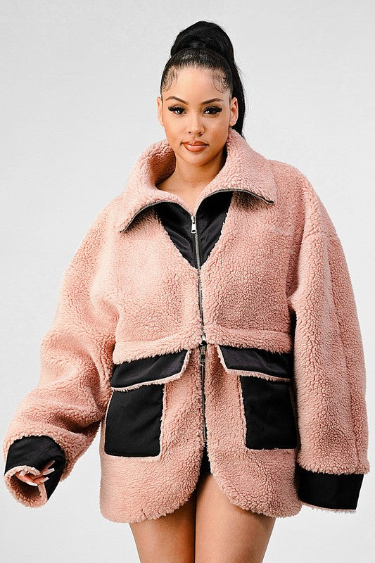 OVERSIZED SHERPA WITH CONTRAST JACKET