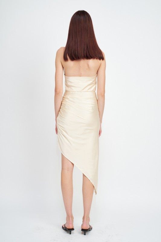 HALTER NECK ASYMMETRICAL DRESS