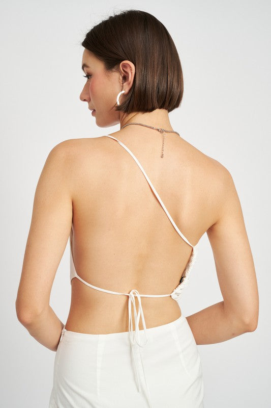 ASYMMEETRIC ONE SHOULDER TOP