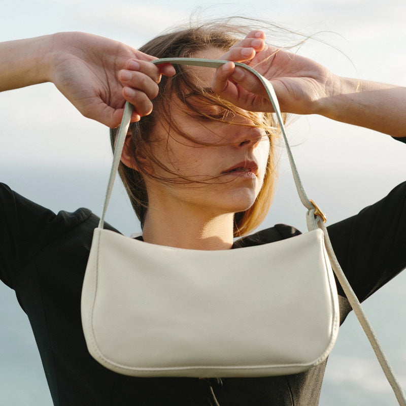 Underarm baguette bag, fashion shoulder bag, bag women's simple and versatile underarm bag, oil wax leather handbag women hobo