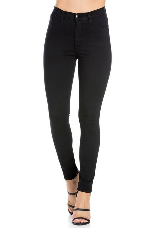 High Rise Skinny Jean in Black