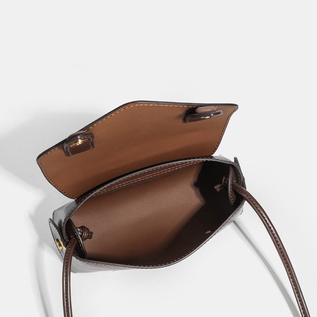 Elegant Coffee Small Square Bag – Versatile Autumn and Winter Messenger Bag for Women