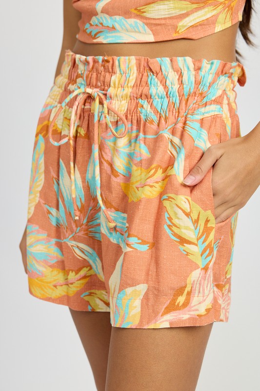 SMOCKED WAIST FLORAL SHORTS