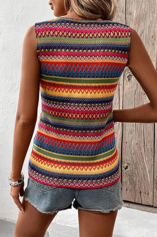 Women Wavy Pattern Round Neck Sleeveless Top