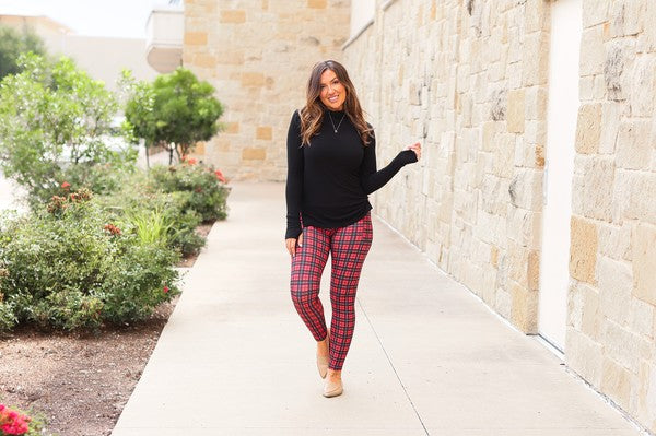 The Holly Plaid Leggings Round 1