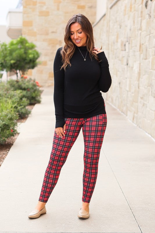 The Holly Plaid Leggings Round 1