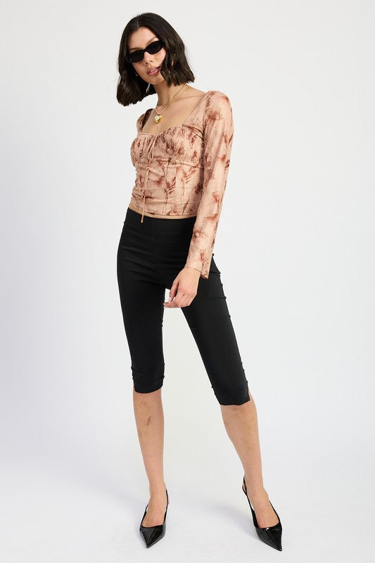 SWEETHEART SQUARE NEKC FLORAL TOP