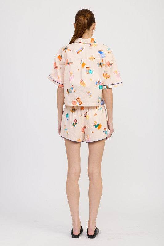 CROPPED OVERSIZE BUTTON UP TOP