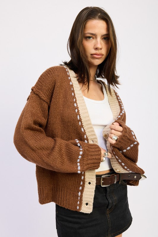 BUTTON DOWN CONTRASTED CARDIGAN