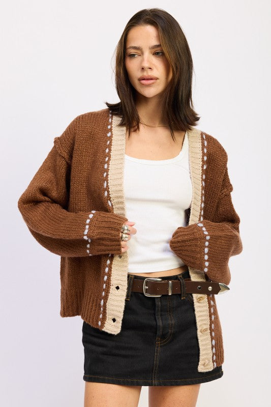 BUTTON DOWN CONTRASTED CARDIGAN