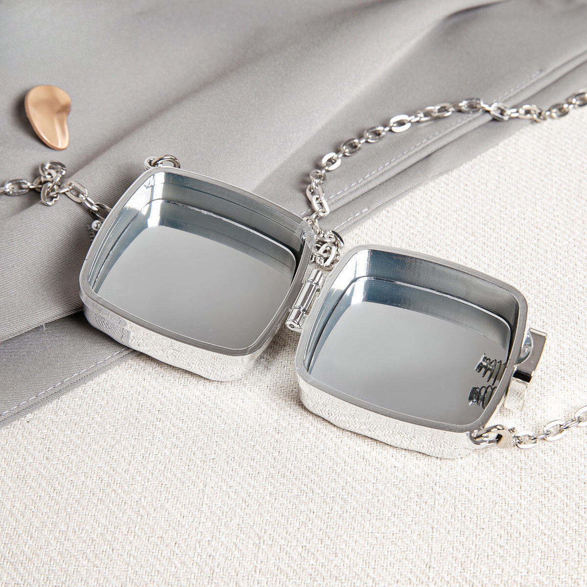 Acrylic Box Bag Summer Lady, Mini Lipstick Air Cushion Storage Bag, Mini Metallic Little Purse, Clutch Purse