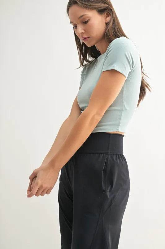 MONO B Essential Micro-ribbed Cropped Athleisure Tee