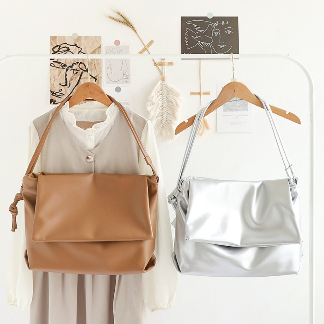 Casual One-Shoulder Messenger Bag – Retro-Textured Soft Leather Underarm Women's Bag, Versatile Flip-Top Portable Tote Bag