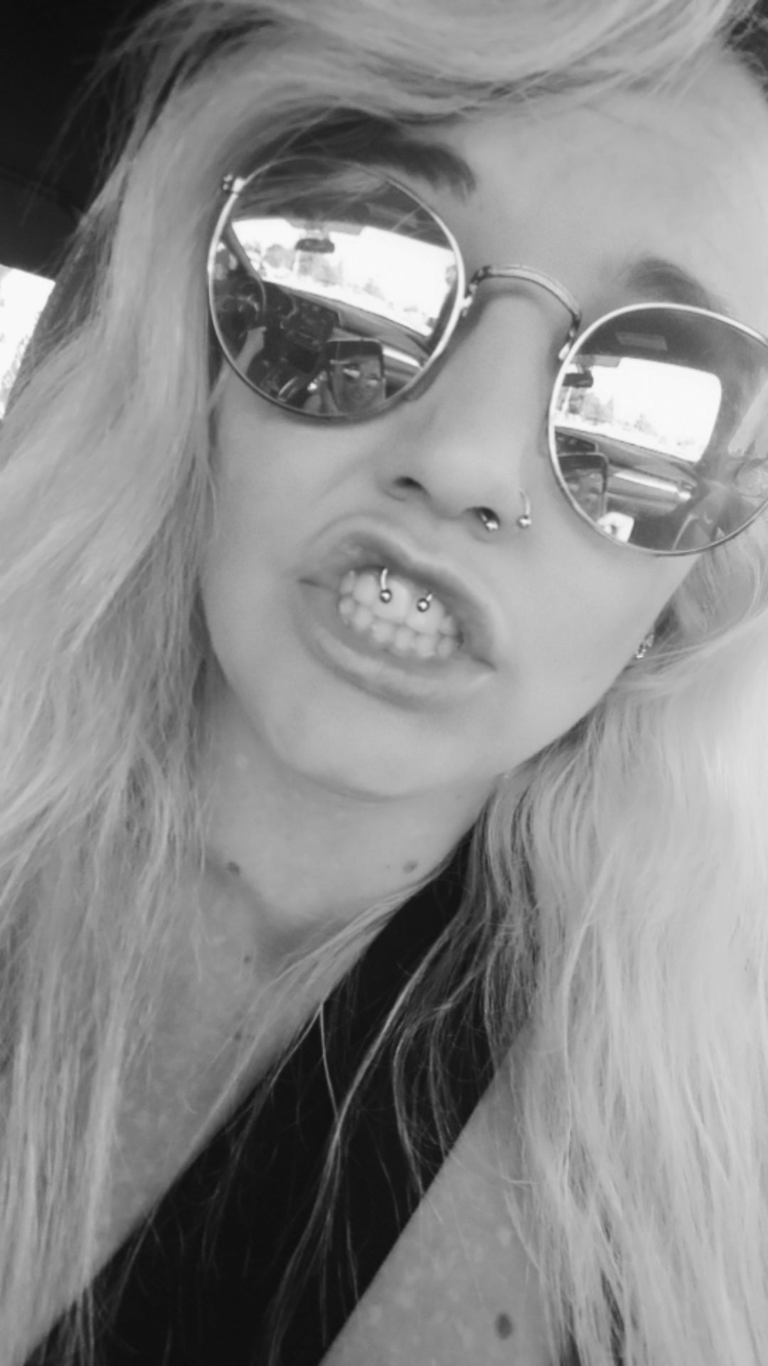 16G 3/8 Steel Black Two Tone Horseshoe Circular Barbell