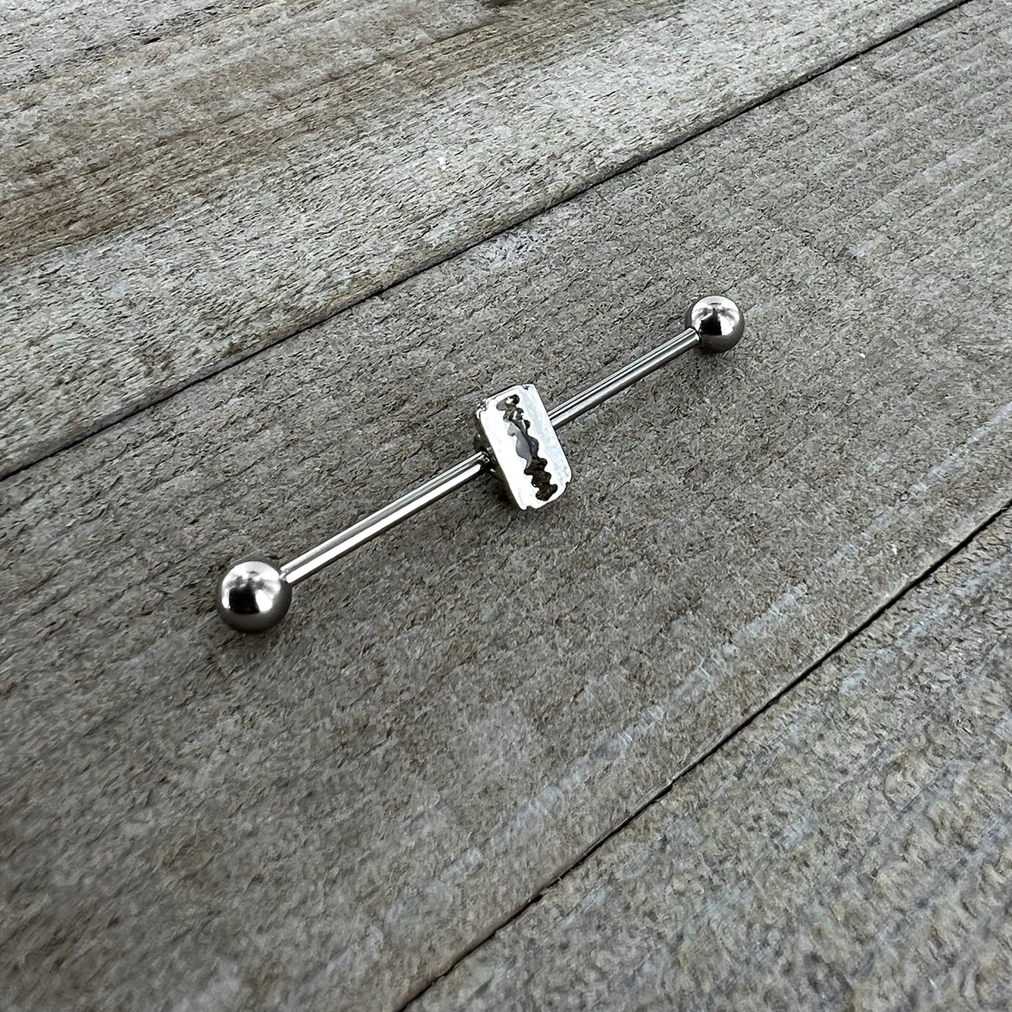 14G Razor Blade Industrial Barbell 38mm