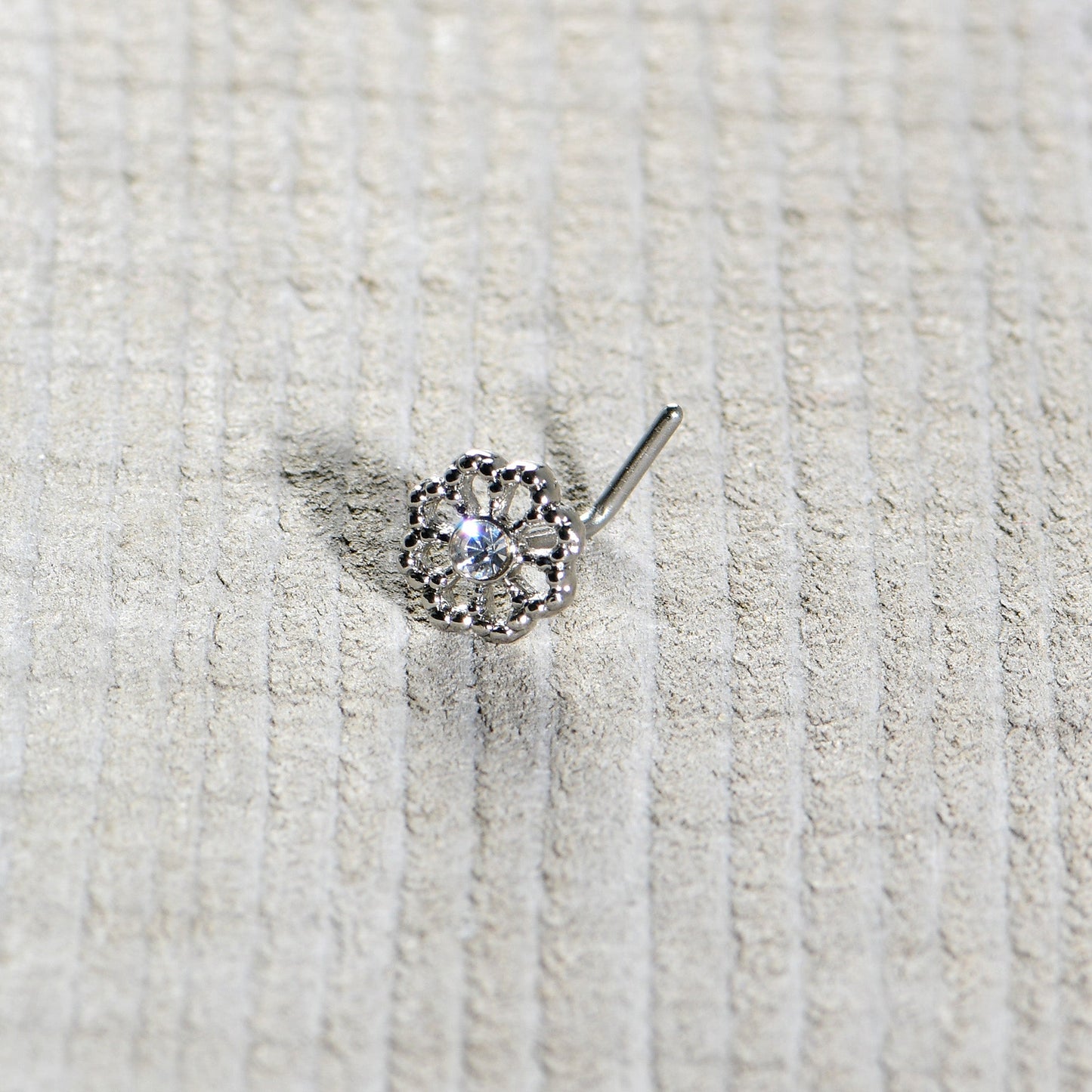 20G 7mm Clear Gem Epic Fabulous Flower L Shape Nose Ring