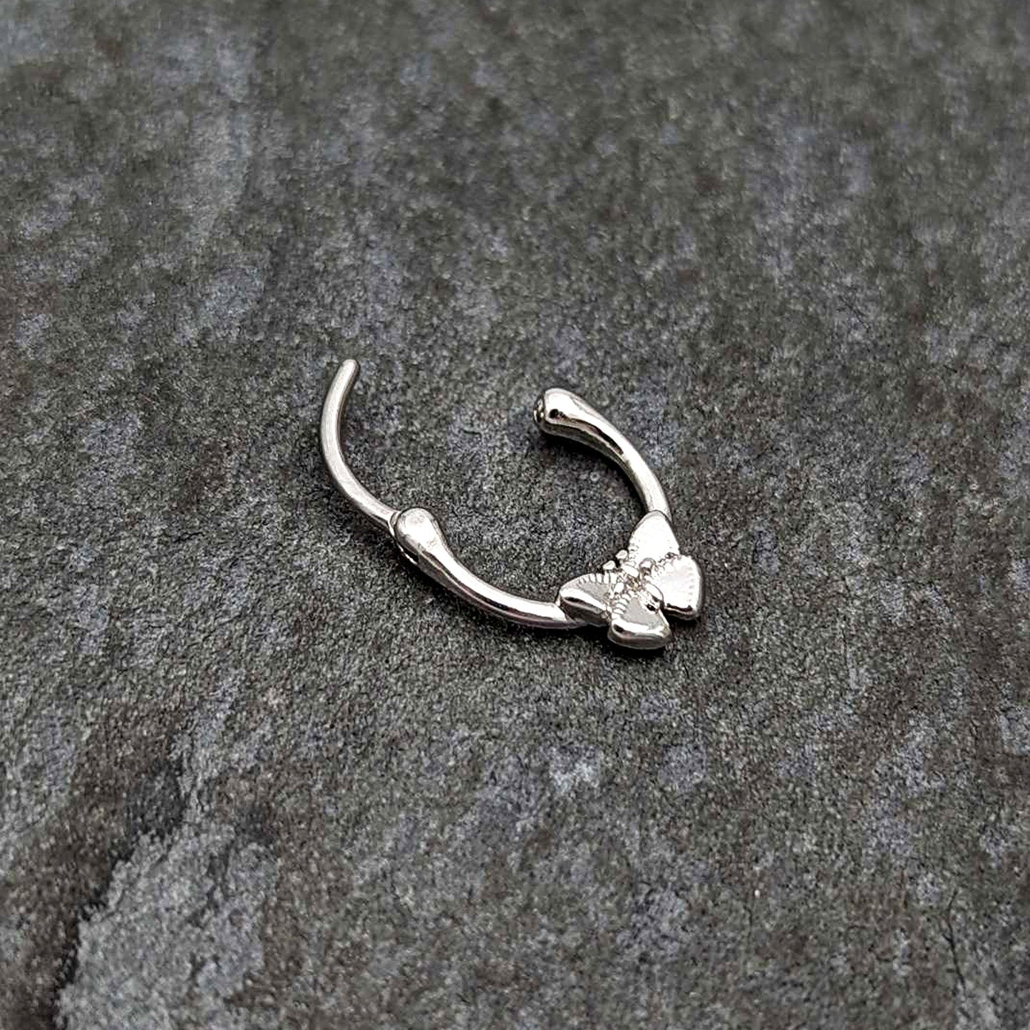 16G 5/16 Simple Textured Butterfly Cartilage Clicker