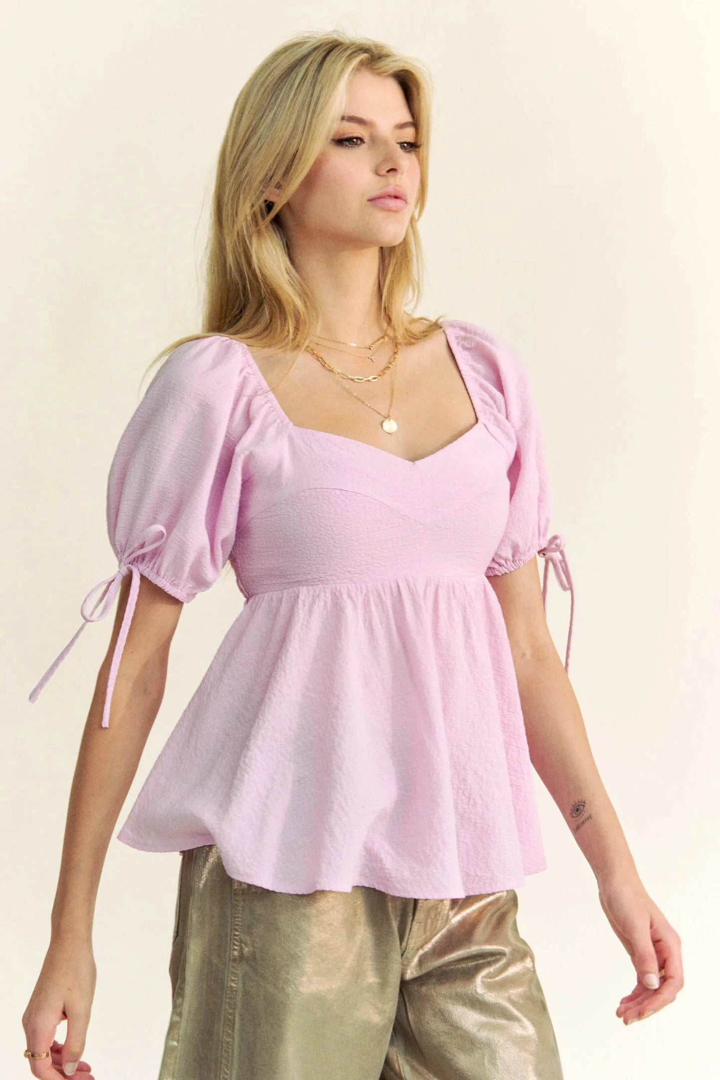 Davi & Dani Solid Elastic Peplum Puffed Sleeves Blouse