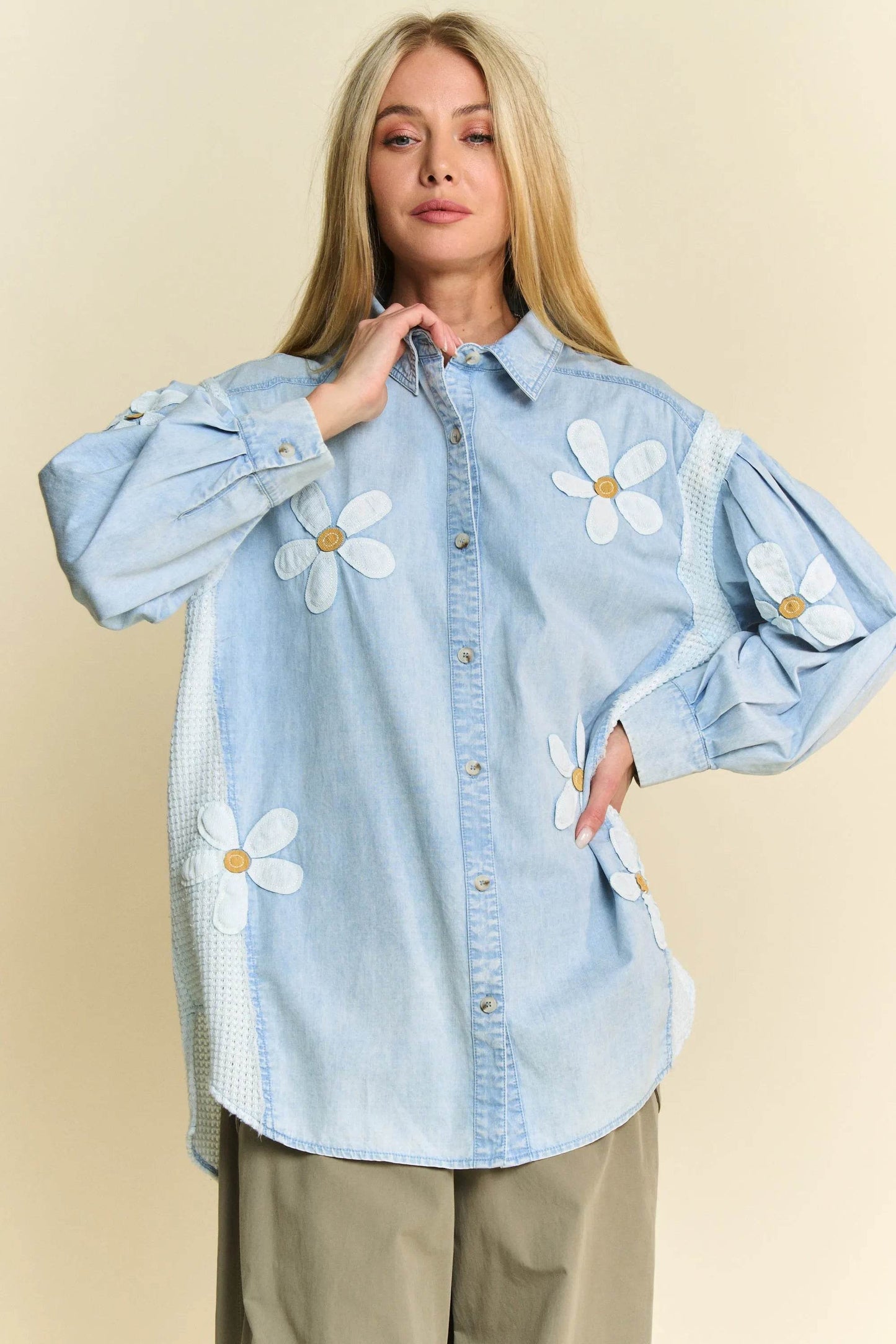 Davi & Dani Lightweight Washed Daisy Patch Waffle Knit Shirt