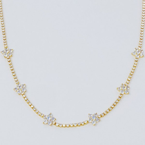 Stella Shiny Flower Necklace