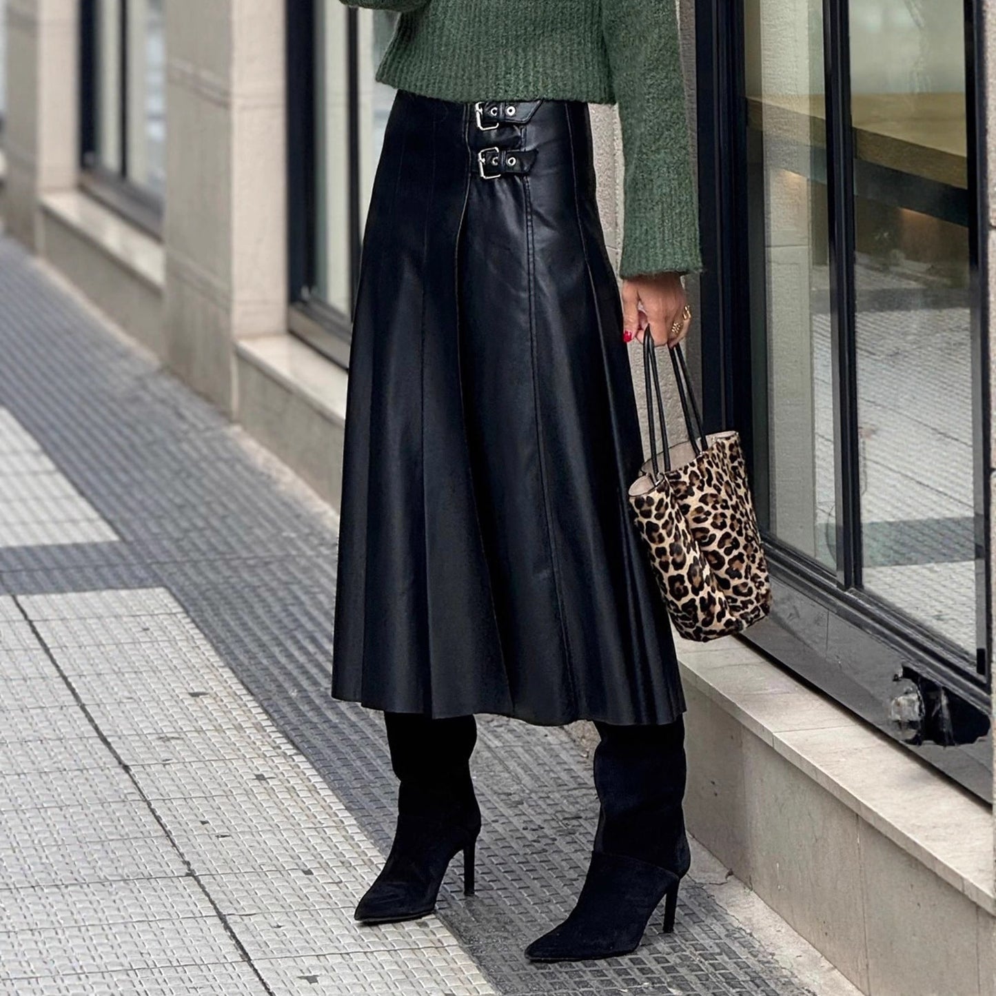 Women A line Pleated Faux Leather Skirt Large Swing Waist Leather Skirt