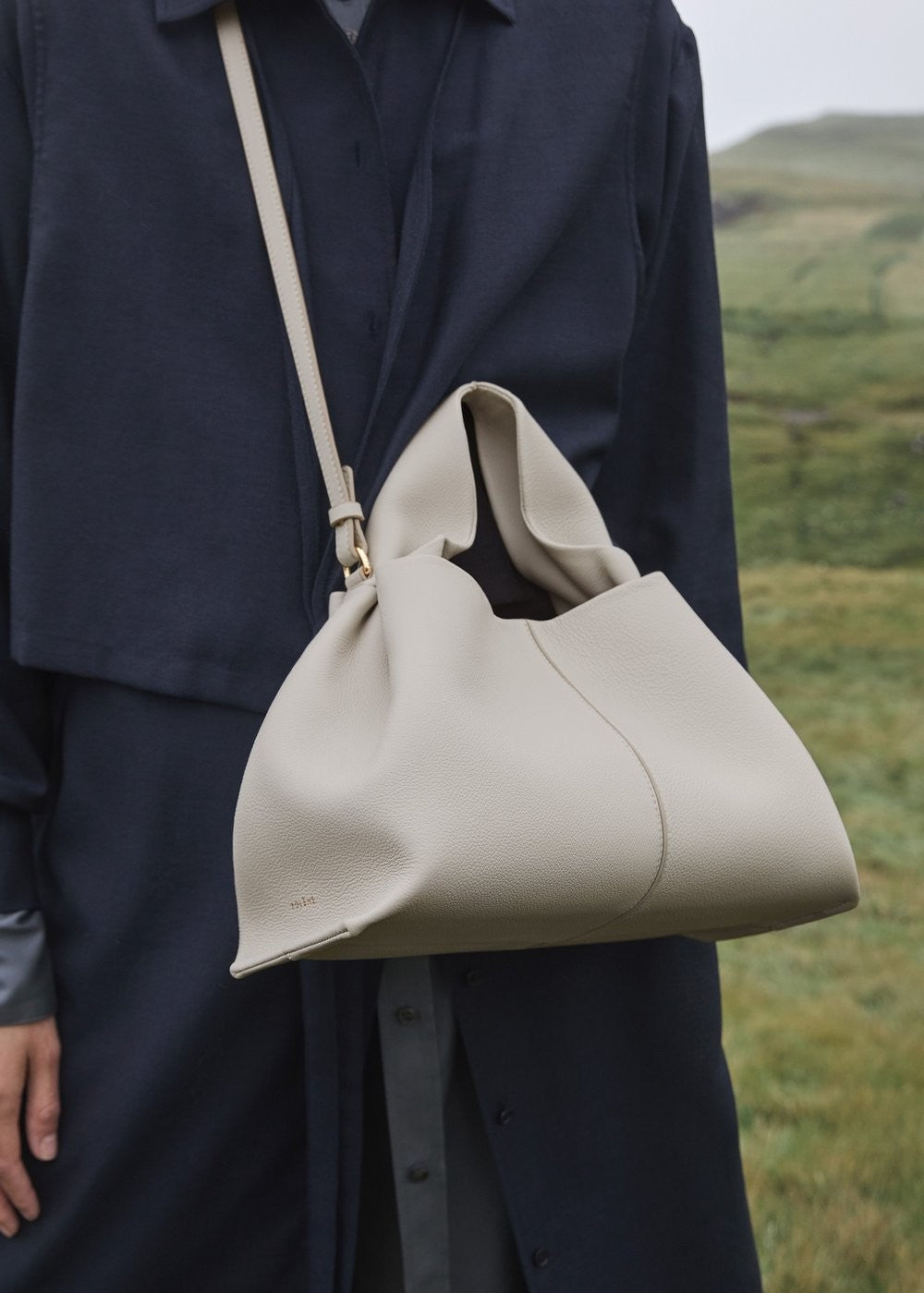 Cloud bag female, popular tote bag,  shoulder top handle bag