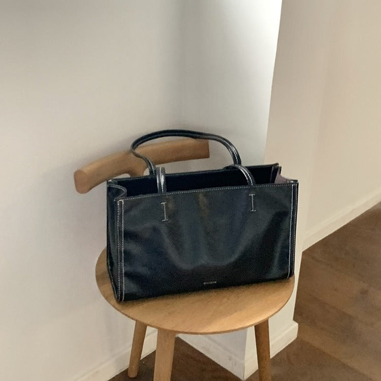 stylish tote bag, large capacity shoulder bag, tote bag chic, casual women's bag, commuter bag elegant classic