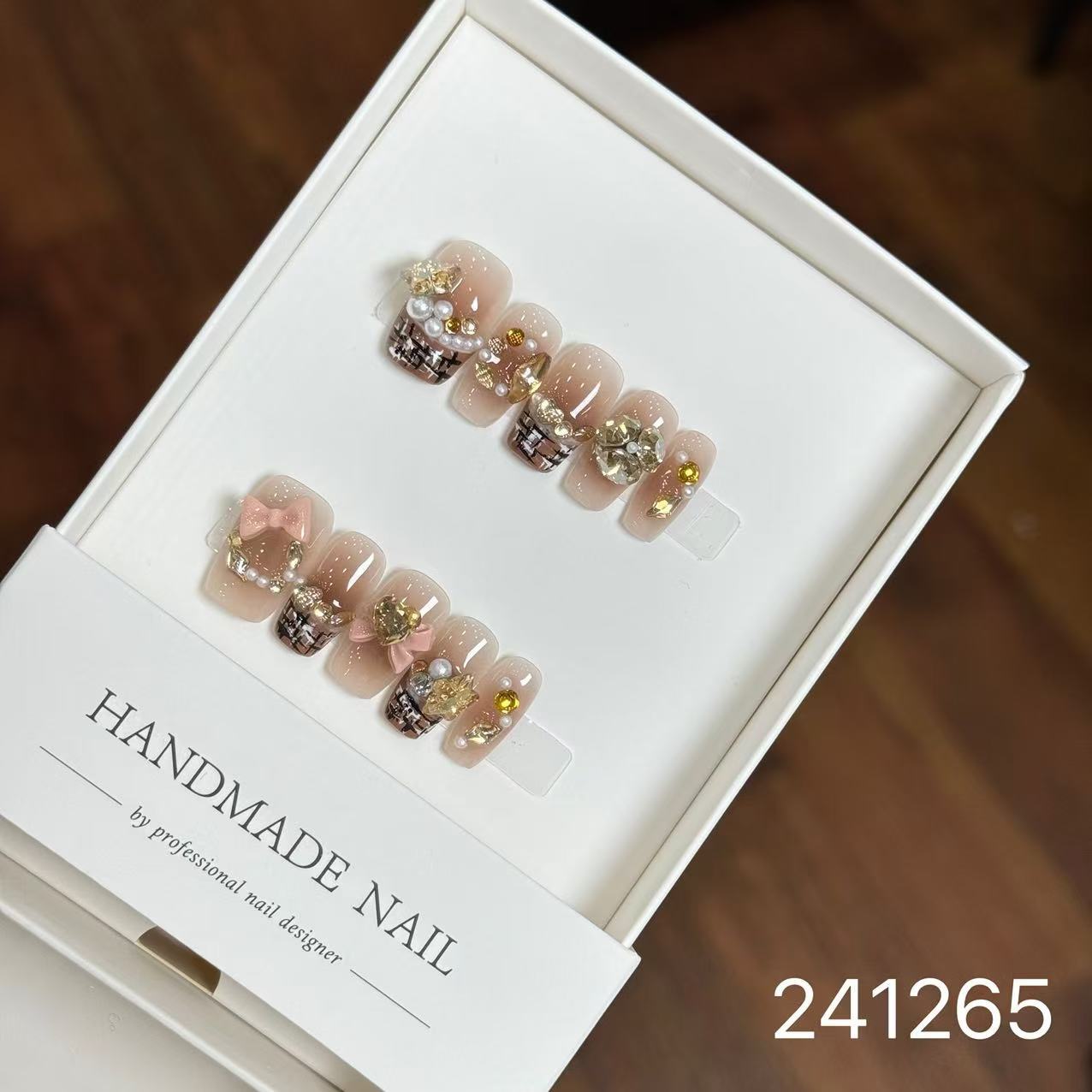 1030- Handmade press on nails fake nails removable