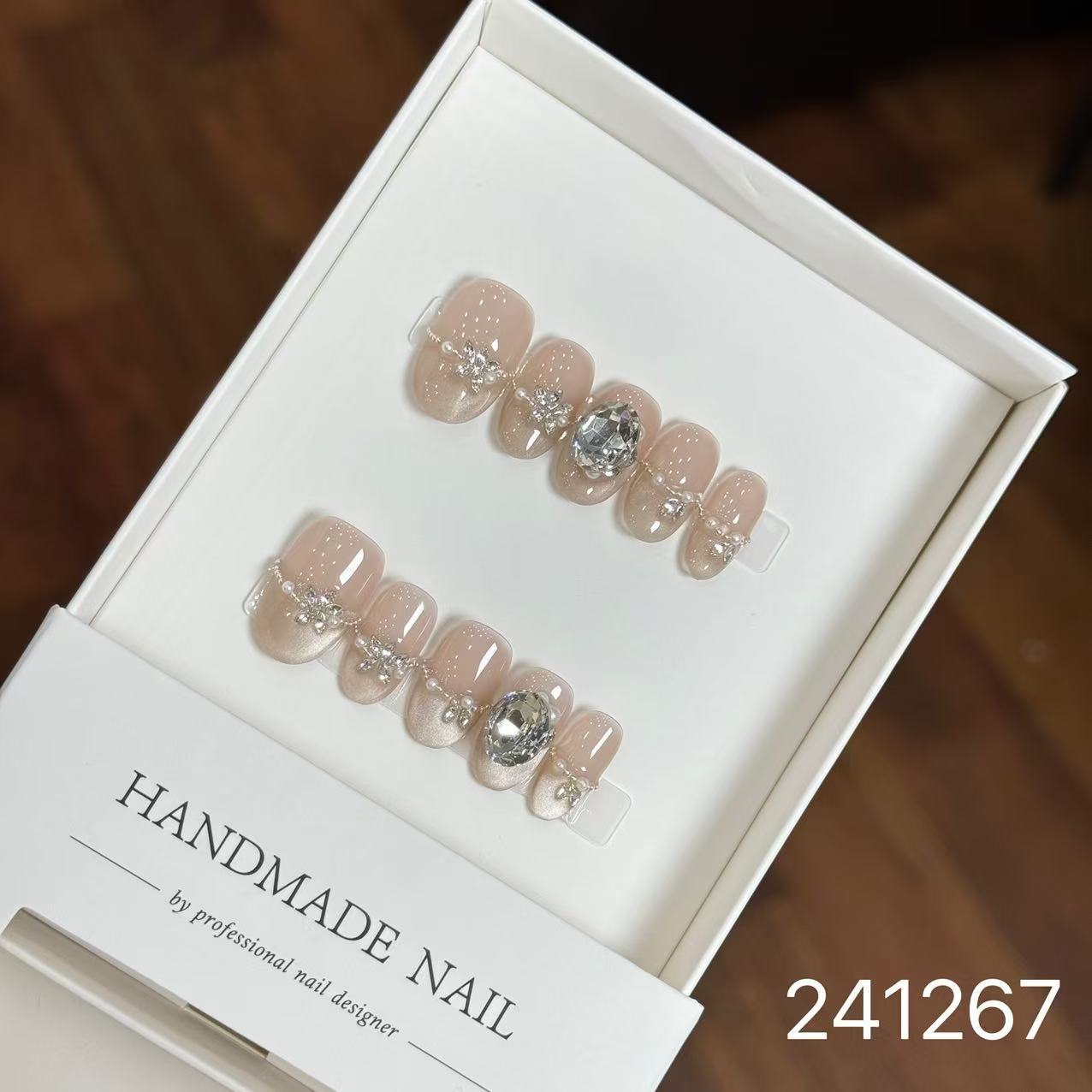 1031- Handmade press on nails fake nails removable