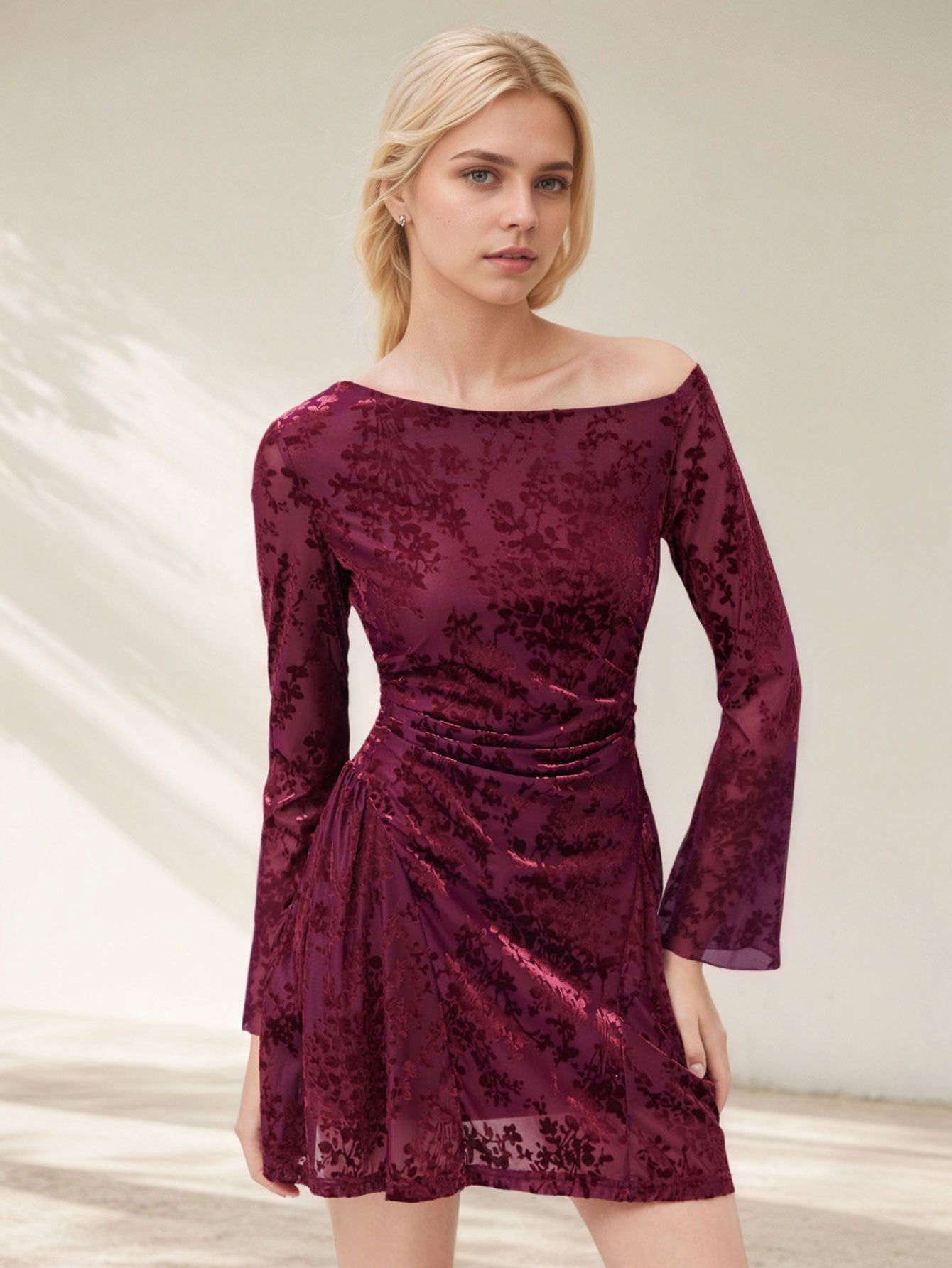 Arrival Women Clothing Sexy off the Shoulder Short Dress Velvet Burnt Floral Long Sleeve Mini Dress