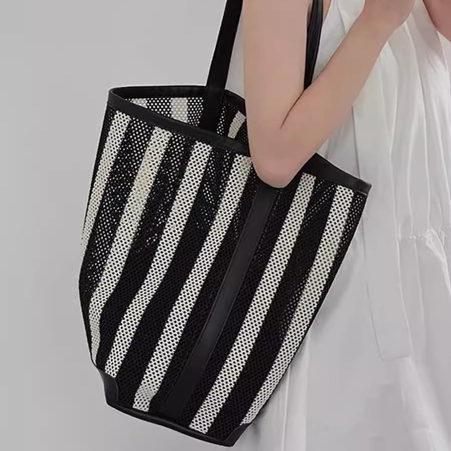 Stylish Beach Bag Women's Summer Bucket Bag – Perfect Woven Tote for Vacation, Shoulder & Commuter Use