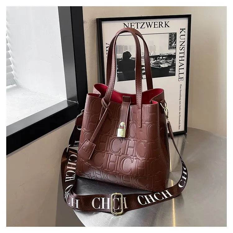 Women's New Large-Capacity Bucket Bag | Winter Fashion Letter Printing Temperament Versatile Messenger Bag