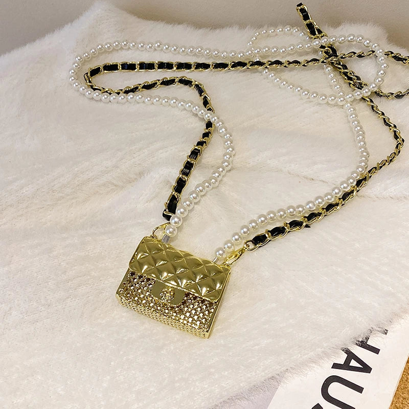 Fashionable Metal Shoulder Bags for Women | High Quality Crossbody Bag & Designer Clothing Accessories (Satchel Cute Mini Diamond Bag)