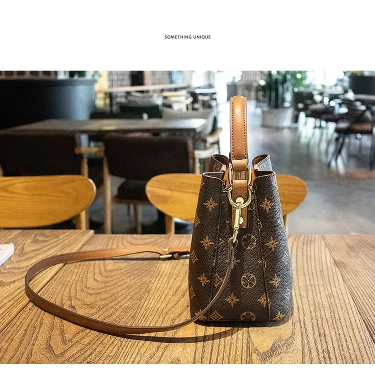 Luxury Women's Shoulder Bags | Designer Backpack & Crossbody Shoulder Purses (Handbag Women Clutch Travel Tote Bag)