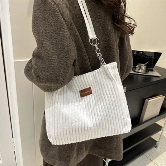 Simple Solid Color Velvet Bag | High Texture Chain Shoulder & Underarm Messenger Bag (Unisex Fashion Handbag for All Seasons)