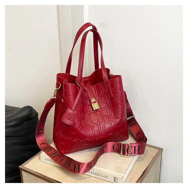 Women's New Large-Capacity Bucket Bag | Winter Fashion Letter Printing Temperament Versatile Messenger Bag