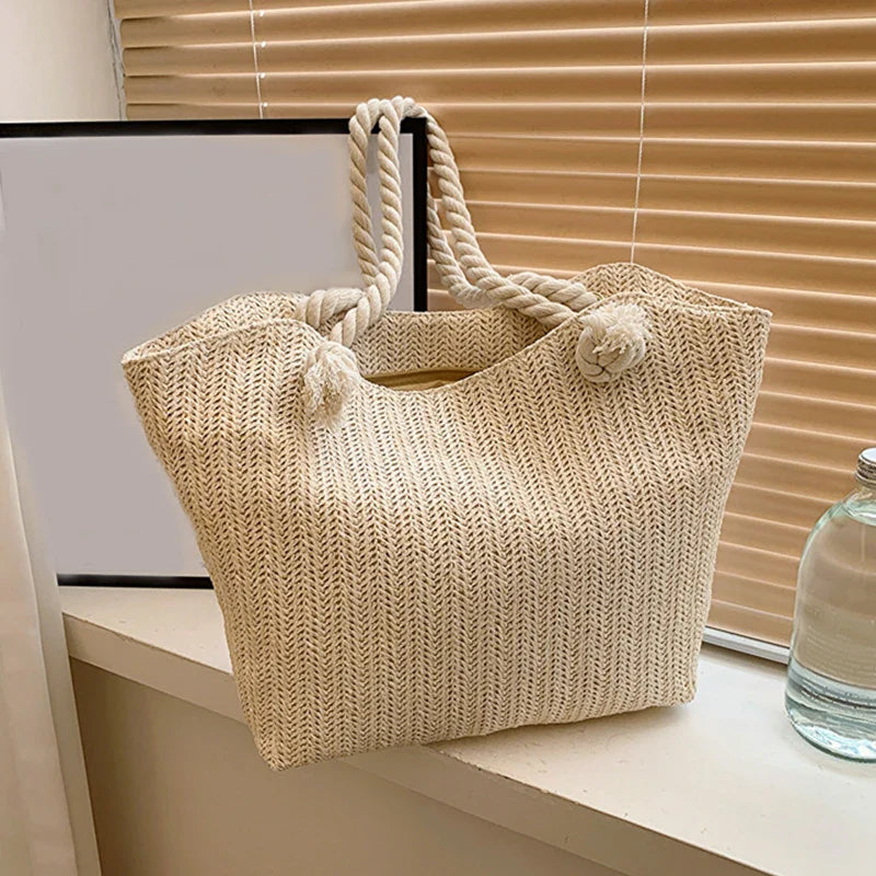 Luxury Design Women's Raffia Large Capacity Tote Handbag | Summer Beach Vacation Bohemian Shoulder Bag (Soft, Zipper Closure)