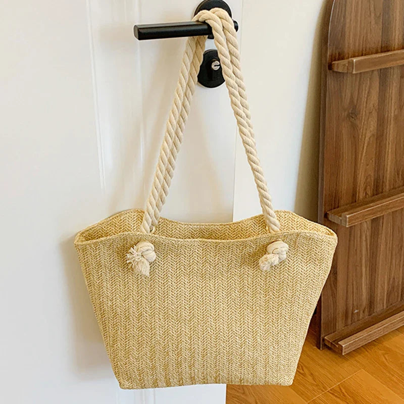 Luxury Design Women's Raffia Large Capacity Tote Handbag | Summer Beach Vacation Bohemian Shoulder Bag (Soft, Zipper Closure)