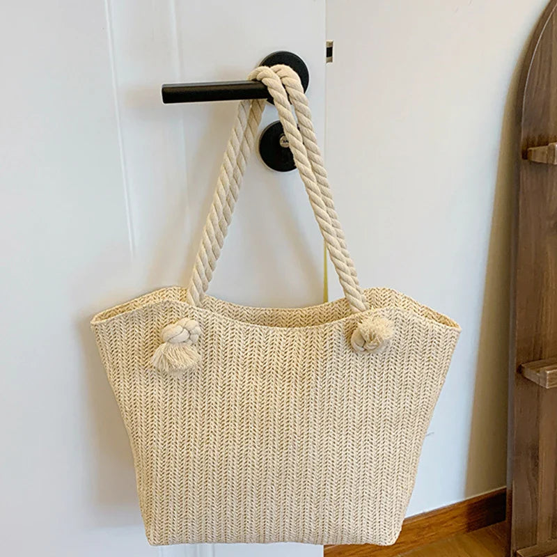 Luxury Design Women's Raffia Large Capacity Tote Handbag | Summer Beach Vacation Bohemian Shoulder Bag (Soft, Zipper Closure)
