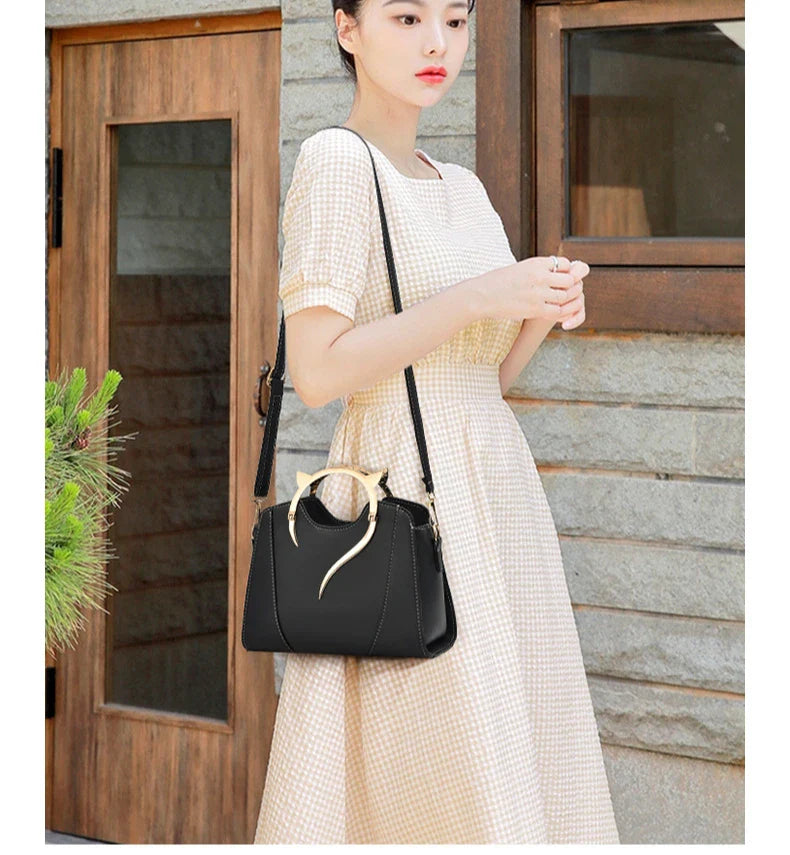 Fashion Leather Shoulder Bag & Chain Purse for Women | Small Crossbody & Trendy Underarm Bag (Square Satchel Handbag)