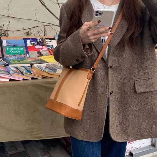 Retro Fashion Simple Texture Splicing Bucket Bag - Versatile Women's Shoulder & Crossbody Bag