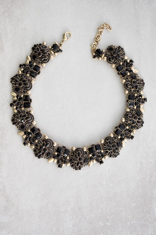 Bree Black Collar